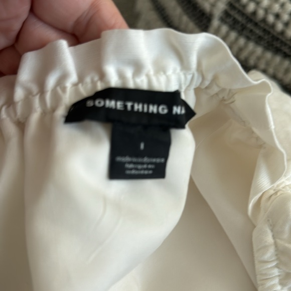 SOMETHING NAVY dress states size 1, generous sizing - Picture 7 of 7